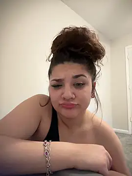 Snapshot of treasurebabii chatting on March 21, 2026, 8:19 am treasurebabii online show from March 21, 2026, 8:19 am