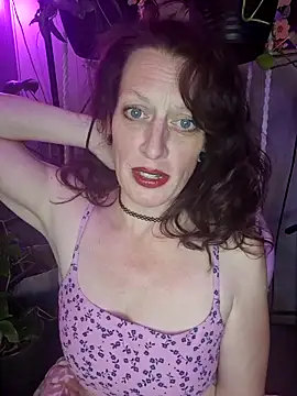 PurpleBunnyxo online show from May 12, 2026, 5:04 am