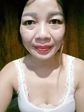 Snapshot of Yiyi102300 chatting on June 2, 2026, 11:49 pm Yiyi102300 online show from June 2, 2026, 11:49 pm