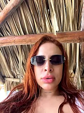 Snapshot of CiaraMorettii chatting on June 17, 2026, 3:55 pm CiaraMorettii online show from June 17, 2026, 3:55 pm