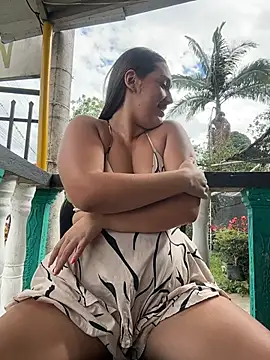 Snapshot of Naughty-Samanta- chatting on July 14, 2026, 1:39 pm Naughty-Samanta- online show from July 14, 2026, 1:39 pm