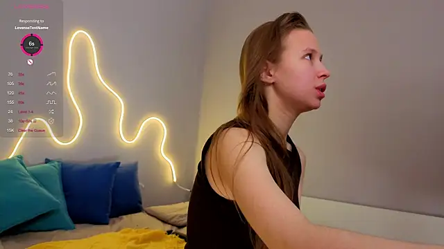 Snapshot of Emma_dream_ chatting on June 5, 2026, 1:32 am Emma dream online show from June 5, 2026, 1:32 am