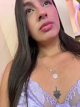 Snapshot of AliciaRoux chatting on July 30, 2026, 6:07 pm AliciaRoux online show from July 30, 2026, 6:07 pm
