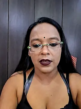 Snapshot of hornyrosy321 chatting on May 30, 2026, 5:51 pm hornyrosy321 online show from May 30, 2026, 5:51 pm