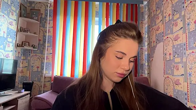 Snapshot of Miss_Blessnyth chatting on May 28, 2026, 6:10 am Miss Blessnyth online show from May 28, 2026, 6:10 am