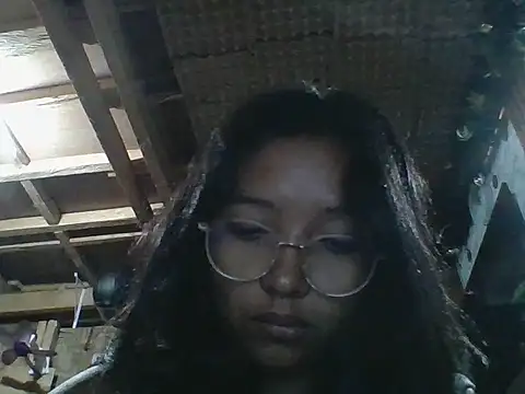 spicyren online show from June 21, 2026, 3:51 pm