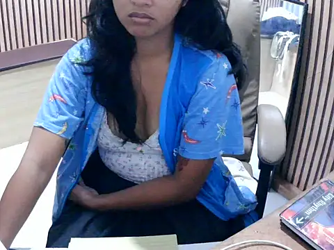 spicyren online show from March 14, 2026, 2:06 am