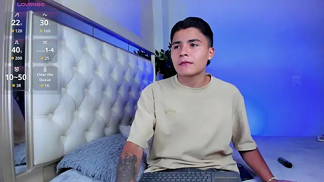Snapshot of Liam_Dustin chatting on July 24, 2026, 9:00 pm Liam Dustin online show from July 24, 2026, 9:00 pm