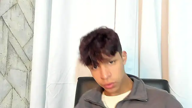 Snapshot of Ethan_qop chatting on July 26, 2026, 2:46 pm Ethan qop online show from July 26, 2026, 2:46 pm