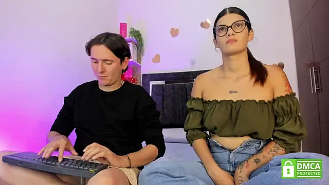 Snapshot of Mariana_and_Ronny chatting on July 22, 2026, 8:55 pm Mariana and Ronny online show from July 22, 2026, 8:55 pm