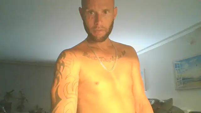 Snapshot of CaptCraker chatting on July 31, 2026, 3:06 am CaptCraker online show from July 31, 2026, 3:06 am