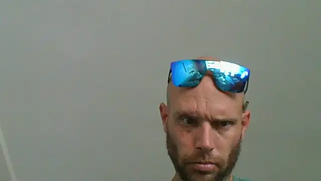 Snapshot of CaptCraker chatting on May 20, 2026, 9:01 pm CaptCraker online show from May 20, 2026, 9:01 pm