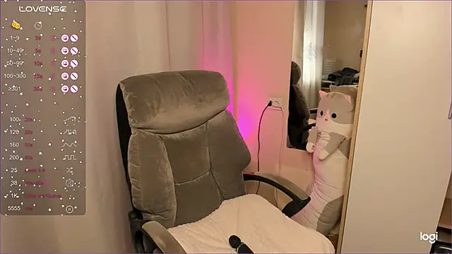 Snapshot of ScarlettVaughn chatting on May 28, 2026, 11:05 am ScarlettVaughn online show from May 28, 2026, 11:05 am