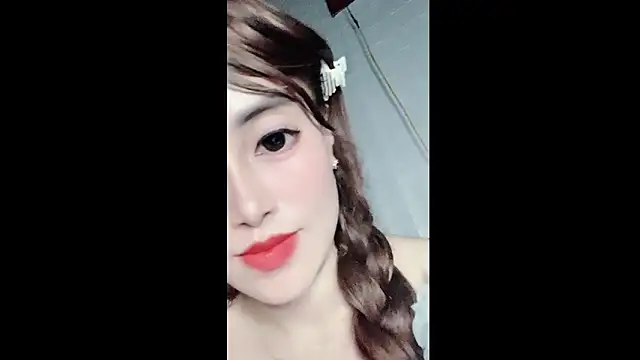 Snapshot of Mi-Cherry chatting on March 21, 2026, 8:19 am Mi-Cherry online show from March 21, 2026, 8:19 am