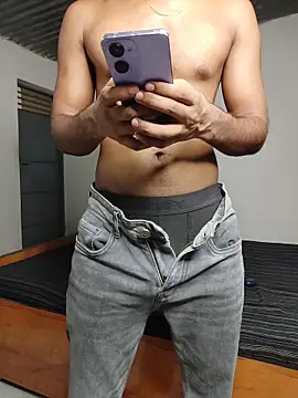Snapshot of Iam_daku47 chatting on June 27, 2026, 4:24 pm Iam daku47 online show from June 27, 2026, 4:24 pm