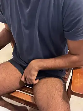 Snapshot of xreoz1245 chatting on March 18, 2026, 11:46 am xreoz1245 online show from March 18, 2026, 11:46 am