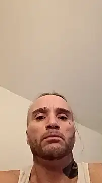 dropanddrippy1 online show from March 16, 2026, 10:12 pm