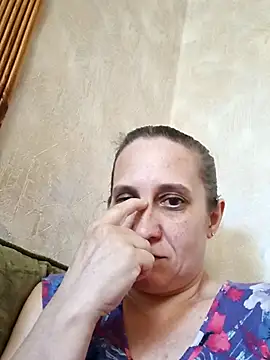 Snapshot of KatieLove133 chatting on July 18, 2026, 10:02 am KatieLove133 online show from July 18, 2026, 10:02 am