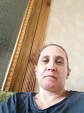 Snapshot of KatieLove133 chatting on August 8, 2026, 1:07 pm KatieLove133 online show from August 8, 2026, 1:07 pm