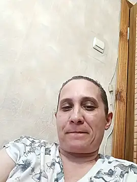 Snapshot of KatieLove133 chatting on August 6, 2026, 11:05 am KatieLove133 online show from August 6, 2026, 11:05 am