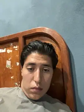 amartinezszz online show from March 15, 2026, 8:54 am