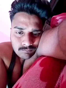 Snapshot of Decentlover67 chatting on April 20, 2026, 7:44 am Decentlover67 online show from April 20, 2026, 7:44 am