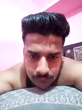 Snapshot of Decentlover67 chatting on May 23, 2026, 1:59 am Decentlover67 online show from May 23, 2026, 1:59 am