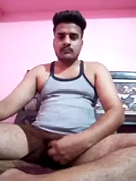 Snapshot of Decentlover67 chatting on May 19, 2026, 4:58 pm Decentlover67 online show from May 19, 2026, 4:58 pm