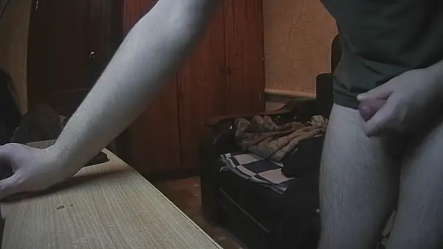 Snapshot of Alena504 chatting on March 17, 2026, 4:15 am Alena504 online show from March 17, 2026, 4:15 am