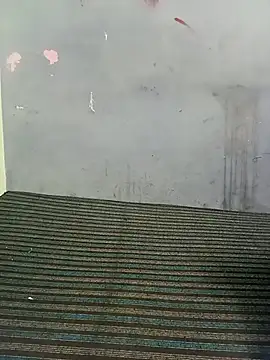 School teacher12 online show from April 6, 2026, 3:35 pm