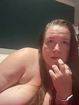 Jessicalouise1994 online show from April 23, 2026, 7:26 pm