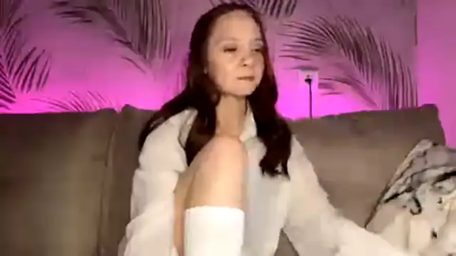 Snapshot of Marymeka chatting on May 5, 2026, 6:00 pm Marymeka online show from May 5, 2026, 6:00 pm