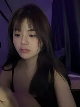 Snapshot of Sweet20-20 chatting on August 5, 2026, 4:34 pm Sweet20-20 online show from August 5, 2026, 4:34 pm