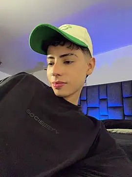 Snapshot of SebastianReed_ chatting on June 27, 2026, 12:22 pm SebastianReed online show from June 27, 2026, 12:22 pm