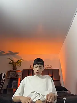 SebastianReed  online show from April 29, 2026, 5:22 am