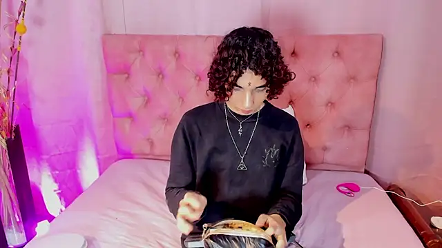 kore 7w7 online show from March 18, 2026, 7:37 pm