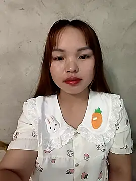 Snapshot of Mina_xYx chatting on May 3, 2026, 3:33 am Mina xYx online show from May 3, 2026, 3:33 am
