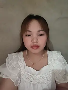 Snapshot of Mina_xYx chatting on June 23, 2026, 3:43 pm Mina xYx online show from June 23, 2026, 3:43 pm