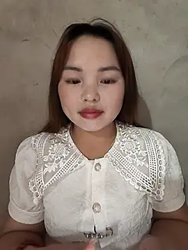 Snapshot of Mina_xYx chatting on July 19, 2026, 3:31 pm Mina xYx online show from July 19, 2026, 3:31 pm