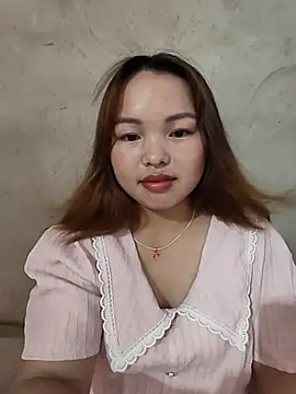 Snapshot of Mina_xYx chatting on June 5, 2026, 3:33 am Mina xYx online show from June 5, 2026, 3:33 am