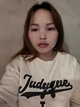 Snapshot of Mina_xYx chatting on July 28, 2026, 3:21 pm Mina xYx online show from July 28, 2026, 3:21 pm