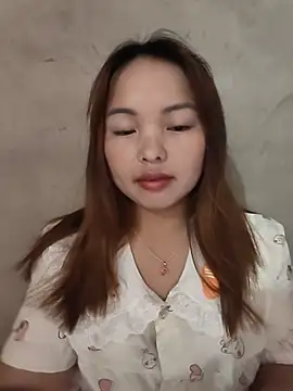 Snapshot of Mina_xYx chatting on July 27, 2026, 2:02 pm Mina xYx online show from July 27, 2026, 2:02 pm
