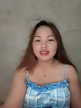 Snapshot of Mina_xYx chatting on July 17, 2026, 8:55 am Mina xYx online show from July 17, 2026, 8:55 am