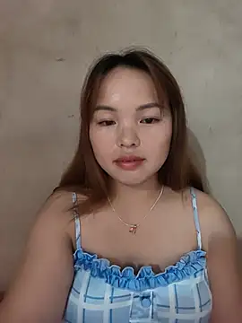 Snapshot of Mina_xYx chatting on July 24, 2026, 4:25 pm Mina xYx online show from July 24, 2026, 4:25 pm