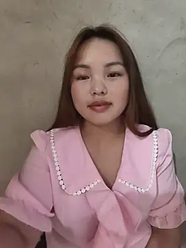 Snapshot of Mina_xYx chatting on May 25, 2026, 4:17 pm Mina xYx online show from May 25, 2026, 4:17 pm