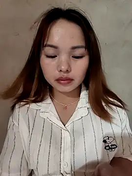 Snapshot of Mina_xYx chatting on June 17, 2026, 4:06 pm Mina xYx online show from June 17, 2026, 4:06 pm