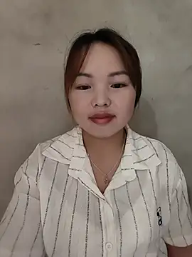 Snapshot of Mina_xYx chatting on July 26, 2026, 4:41 am Mina xYx online show from July 26, 2026, 4:41 am