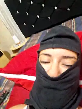 Snapshot of mascaradinhasfd chatting on April 4, 2026, 2:18 am mascaradinhasfd online show from April 4, 2026, 2:18 am