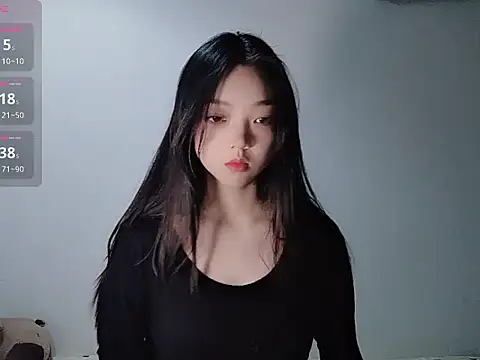 Snapshot of oblakitty_ chatting on March 16, 2026, 12:40 am oblakitty online show from March 16, 2026, 12:40 am