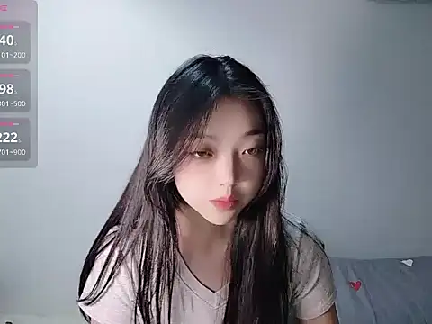 Snapshot of oblakitty_ chatting on March 19, 2026, 8:36 am oblakitty online show from March 19, 2026, 8:36 am